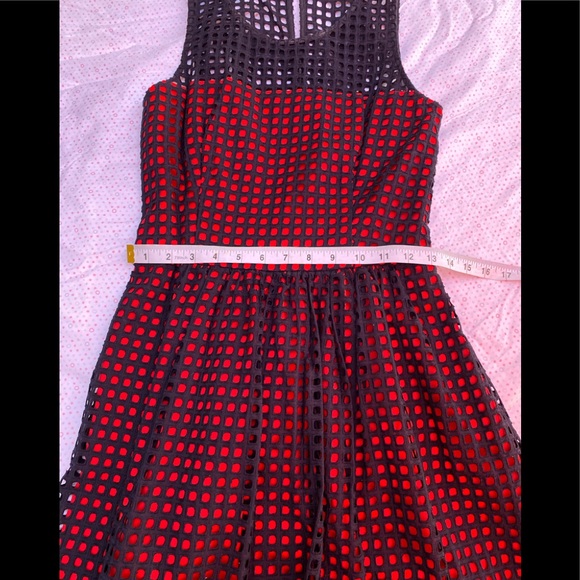 Banana Republic Navy Blue/Red Geo Eyelet Lace sleeveless Short Peplum Dress - Picture 11 of 13